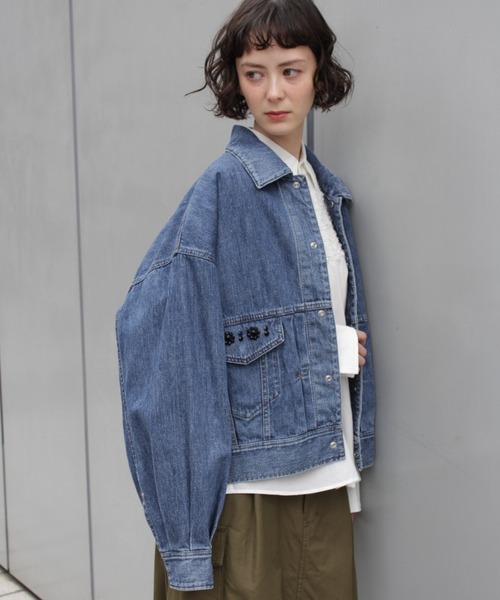 H.A.K(ハク)の「ビジューモチーフ+ドレープデニムGジャン(デニムジャケット・レディース・ブルー/ネイビー・FREE)」の8枚目の写真