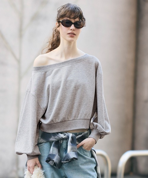 coca（coca）（コカ）の「【WEB限定セール】裏毛 オフショルダースウェット（スウェット・レディース・グレー/ピンク/アイボリー/チャコール・S/M/L）」の16枚目の写真