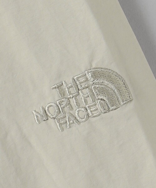 THE NORTH FACE(ザノースフェイス)の「<THE NORTH FACE>ロールパックジャーニーズコート(その他アウター・レディース・ナチュラル・M)」の5枚目の写真