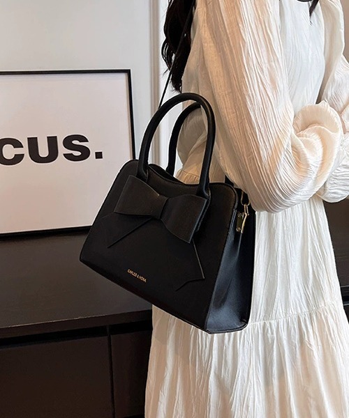 c.u.l（シーユーエル）の「2WAY リボンデザイン フェイクレザーボストンバッグ cula1084（ハンドバッグ・レディース・レッド/ブラック・FREE）」の5枚目の写真