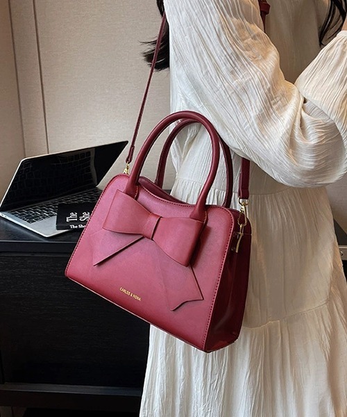 c.u.l（シーユーエル）の「2WAY リボンデザイン フェイクレザーボストンバッグ cula1084（ハンドバッグ・レディース・レッド/ブラック・FREE）」の13枚目の写真