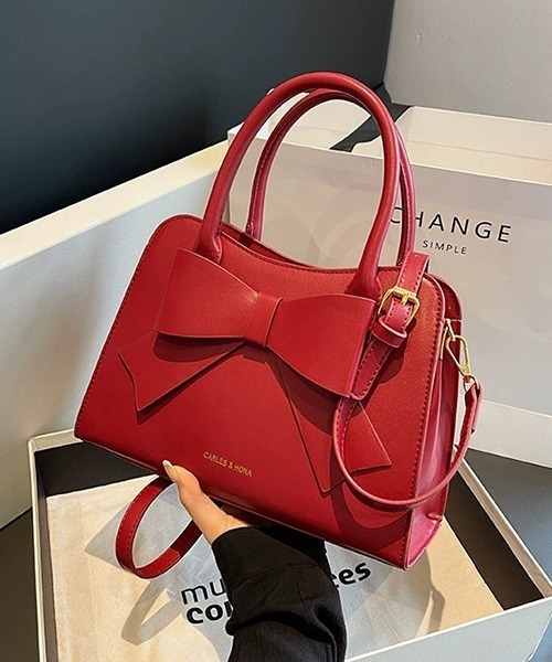 c.u.l（シーユーエル）の「2WAY リボンデザイン フェイクレザーボストンバッグ cula1084（ハンドバッグ・レディース・レッド/ブラック・FREE）」の18枚目の写真