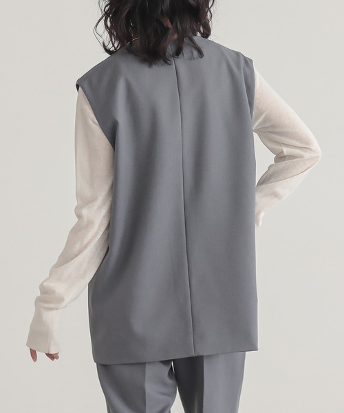 for/c（フォーシー）の「[セットアップ対応]パウダリーツイルジレ【サスティナブル】（ベスト・レディース・ブラック/ベージュ/グレー・L/M）」の12枚目の写真