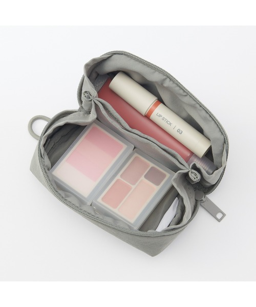 無印良品(ムジルシリョウヒン)の「リンクルナイロン 大きく開くポーチ S 約11×6×3.5cm(ポーチ・レディース・ダークグレー/ピンク/グレー・FREE)」の7枚目の写真