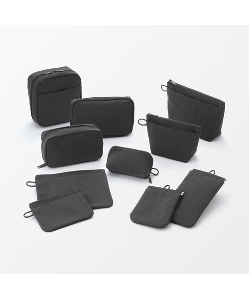 無印良品(ムジルシリョウヒン)の「リンクルナイロン 大きく開くポーチ S 約11×6×3.5cm(ポーチ・レディース・ダークグレー/ピンク/グレー・FREE)」の15枚目の写真