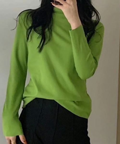 maison de LATIR(メゾンドラティール)の「スタンドネック裏起毛カットソー(Tシャツ/カットソー・レディース・ブラック/ライトグリーン/イエロー/ベージュ/グレー/ネイビー/ブルー/ホワイト・ONE SIZE)」の5枚目の写真