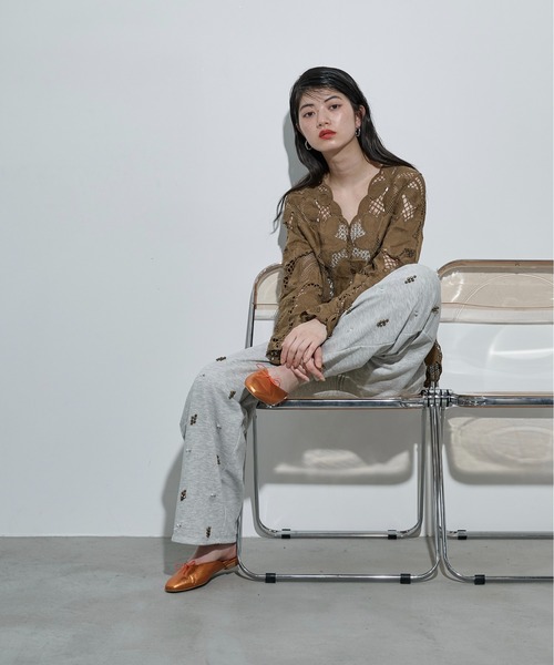 THE YOn(ザヨン)の「レーシーシアーカーデブラウス(シャツ/ブラウス・レディース・アイボリー/ブラック/モカ・FREE)」の19枚目の写真