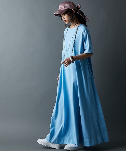 GEVS.(ジェイヴィス)の「接触冷感ピグメント染カットソーマキシワンピース<大きいサイズ有>(もっとロング丈)GEVS.(ワンピース・レディース・サックスブルー/ブラウン/ピンク/スミクロ・5L/4L/3L/LL/L/M)」の3枚目の写真