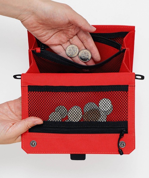 Nahe（ネーエ）の「nahe ネーエ マルチウェイウォレット パスポートケース ポーチ 2つ折り（パスポートケース・レディース・ブラック/ブルー/レッド/ブラウン・FREE）」の19枚目の写真