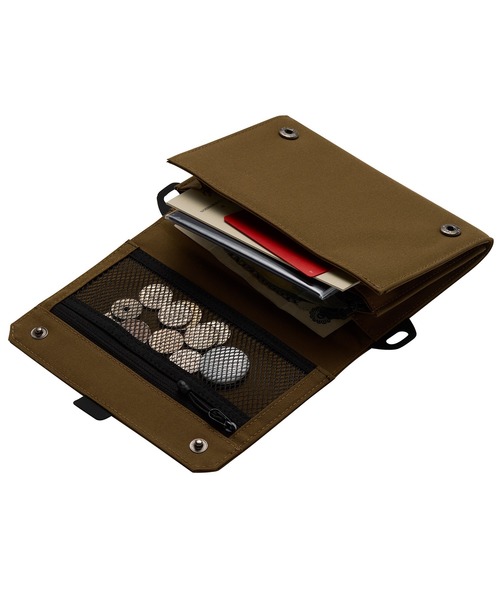 Nahe（ネーエ）の「nahe ネーエ マルチウェイウォレット パスポートケース ポーチ 2つ折り（パスポートケース・レディース・ブラック/ブルー/レッド/ブラウン・FREE）」の22枚目の写真