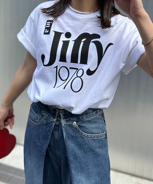 mi via loca(ミヴィアロカ)の「【GILDAN】レトロJiffyナンバーロゴTシャツ(Tシャツ/カットソー・レディース・オートミール/ホワイト/ブラック・MEDIUM/LARGE)」の16枚目の写真
