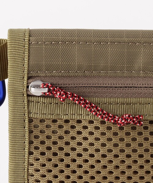 NANGA（ナンガ）の「NANGA/ナンガ NANGA×SPEAKEASY COMPACT WALLET コンパクトウォレット（財布・メンズ・ブラック/オリーブ/ベージュ・ONE SIZE）」の9枚目の写真
