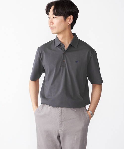 SHIPS（シップス）の「【WEB限定】SHIPS:〈吸水速乾〉アイスタッチ ワンポイント ロゴ レギュラーカラー ポロシャツ（ポロシャツ・メンズ・ホワイト/ダークグレー/ベージュ/ネイビー・SMALL/MEDIUM/LARGE/X-LARGE）」の3枚目の写真