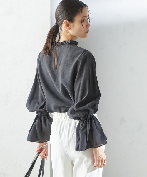 SHIPS for women / シップスウィメン 〈手洗い可能〉シルク混 シャイニー フリル スリーブ ブラウス セール】〈手洗い可能〉シルク混 シャイニー フリル スリーブ