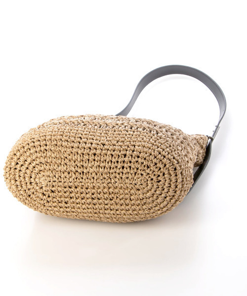 cache cache（カシュ カシュ）の「カシュカシュ cachecache / フリーハンドル柄編トート（かごバッグ・レディース・ブラック/シルバー/ベージュ/グレー・FREE）」の7枚目の写真