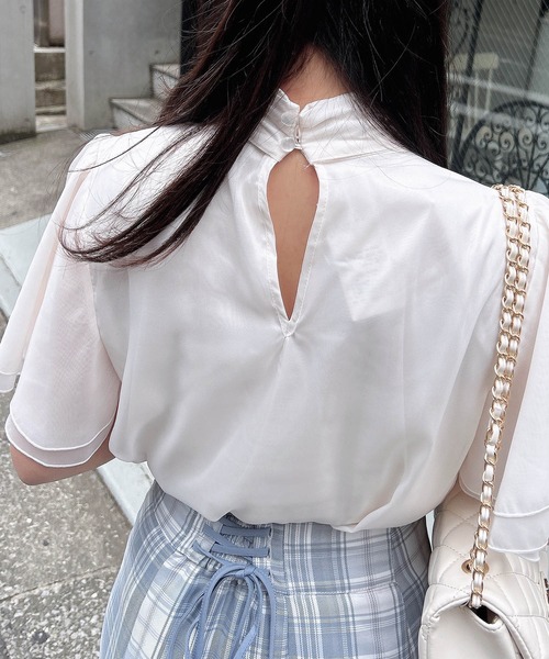 INGNI（イング）の「ラメシアー2Wayリボンフレアスリーブブラウス（シャツ/ブラウス・レディース・ブルー系/ブラック×ホワイト/ホワイト×ブラック/オフホワイト・M）」の7枚目の写真