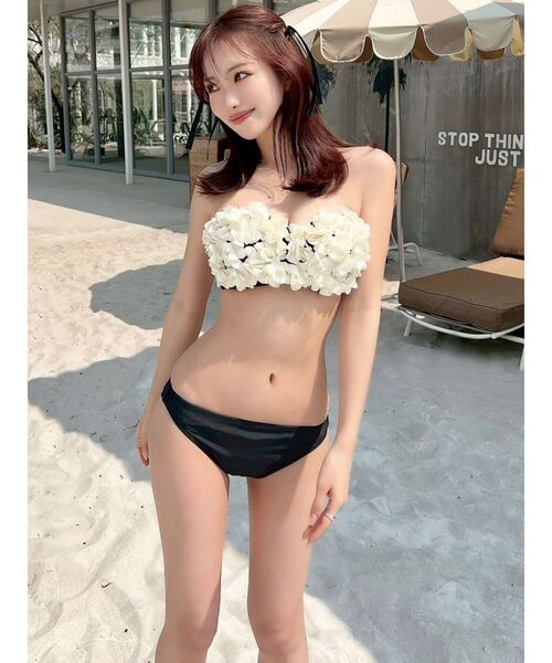 RESEXXY（リゼクシー）の「フラワーモチーフビキニ（水着・レディース・イエロー/その他1・FREE）」の12枚目の写真