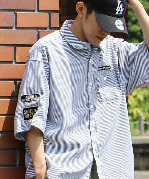 CRAFT STANDARD BOUTIQUE(クラフトスタンダードブティック)の「ヒッコリーストライプワッペンシャツ(シャツ/ブラウス・メンズ・ネイビー/ホワイト・M/L/XL)」の8枚目の写真