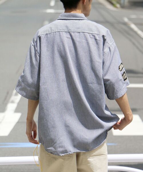 CRAFT STANDARD BOUTIQUE(クラフトスタンダードブティック)の「ヒッコリーストライプワッペンシャツ(シャツ/ブラウス・メンズ・ネイビー/ホワイト・M/L/XL)」の18枚目の写真