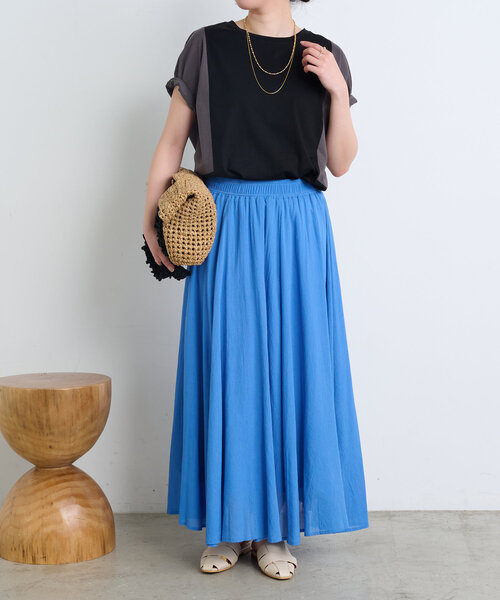 Jena espace merveilleux（ジェナ　エスパスメルヴェイユ）の「【体型カバー／1枚で決まる配色Tシャツ】バックライン配色カットソー（Tシャツ/カットソー・レディース・ブラック/ベージュ/ブルー・FREE）」の20枚目の写真