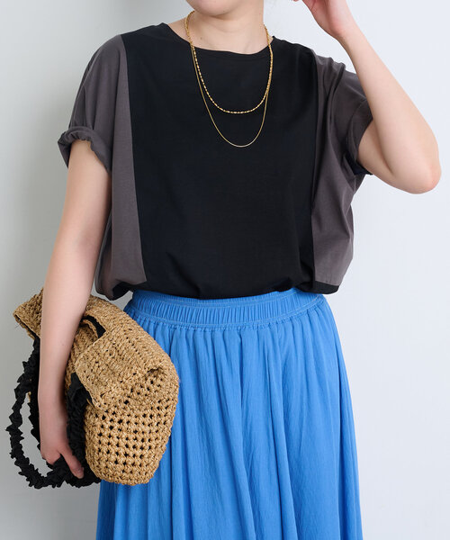 Jena espace merveilleux（ジェナ　エスパスメルヴェイユ）の「【体型カバー／1枚で決まる配色Tシャツ】バックライン配色カットソー（Tシャツ/カットソー・レディース・ブラック/ベージュ/ブルー・FREE）」の6枚目の写真