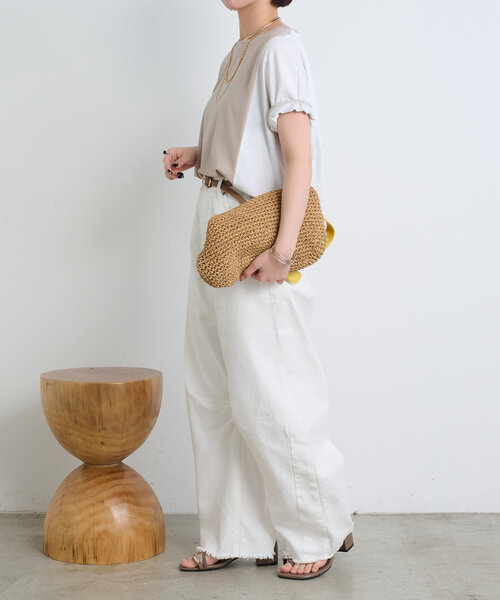 Jena espace merveilleux（ジェナ　エスパスメルヴェイユ）の「【体型カバー／1枚で決まる配色Tシャツ】バックライン配色カットソー（Tシャツ/カットソー・レディース・ブラック/ベージュ/ブルー・FREE）」の19枚目の写真