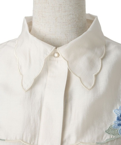 an another angelus(アンアナザーアンジェラス)の「ヴァイオレット刺繍ヨークシャツ/ fint フィント(シャツ/ブラウス・レディース・ホワイト×ブルー/ホワイト×パープル・FREE)」の14枚目の写真