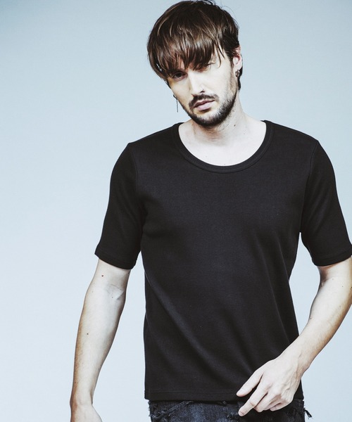 NO ID.（ノーアイディ）の「【NO ID.】Fraise U-Neck T-Shirt / フライス Uネック Tシャツ（Tシャツ/カットソー・メンズ・グレー/ブラック/ホワイト・1/2）」の4枚目の写真