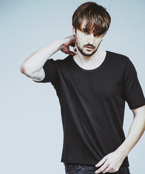 NO ID.（ノーアイディ）の「【NO ID.】Fraise U-Neck T-Shirt / フライス Uネック Tシャツ（Tシャツ/カットソー・メンズ・グレー/ブラック/ホワイト・1/2）」の8枚目の写真