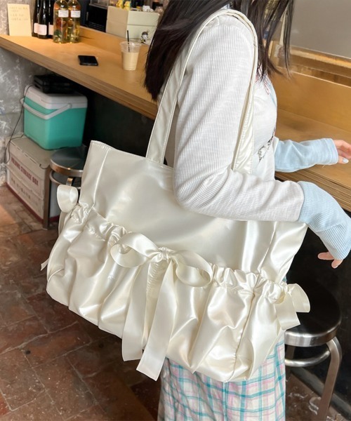 Miniministore(ミニミニストア)の「痛バッグ 大人可愛い リボントートバッグ(トートバッグ・レディース・ピンク/シルバー/ブラック/アイボリー・FREE)」の5枚目の写真