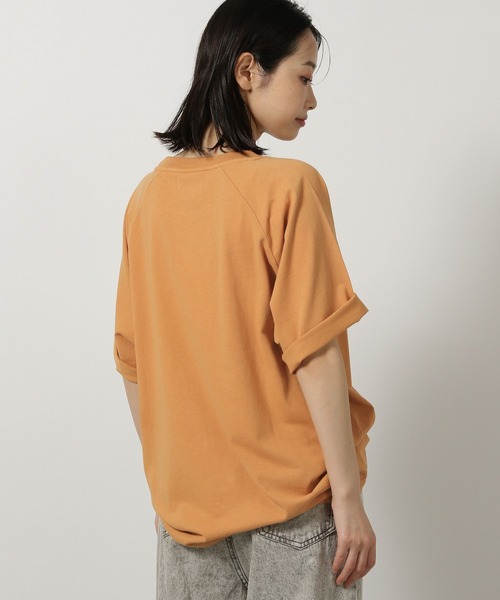 LAKOLE（ラコレ）の「ヴィンテージアニマルＴＥＥ / 494876（Tシャツ/カットソー・レディース・ブルー/チャコールグレー/オフホワイト/オレンジ・FREE）」の20枚目の写真