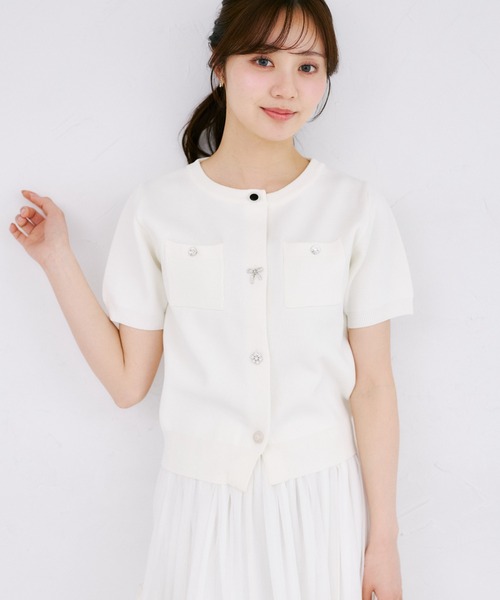tocco closet（トッコ　クローゼット）の「【ZOZO限定】ビジューアソートボタン半袖カーディガン（カーディガン/ボレロ・レディース・オフホワイト/ブラック/ピンクベージュ/クリアブルー・M）」の8枚目の写真