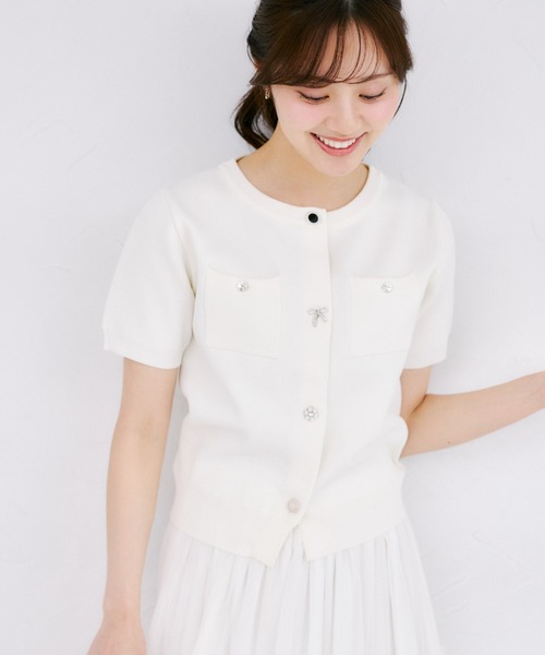 tocco closet（トッコ　クローゼット）の「【ZOZO限定】ビジューアソートボタン半袖カーディガン（カーディガン/ボレロ・レディース・オフホワイト/ブラック/ピンクベージュ/クリアブルー・M）」の9枚目の写真