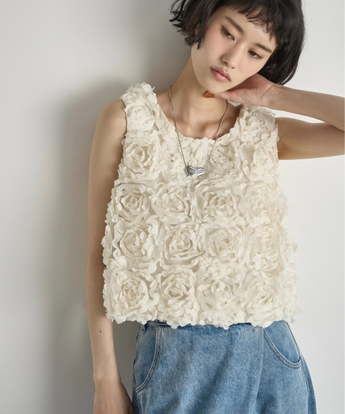 ローズモチーフノースリーブトップス（シャツ/ブラウス）｜THE YOn