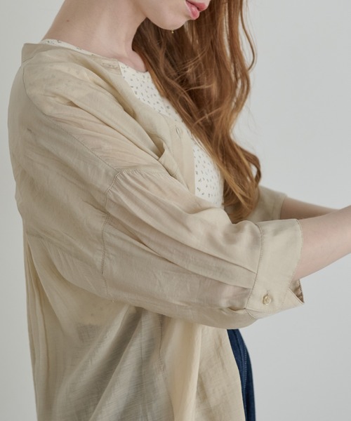 Crisp（クリスプ）の「ハーフスリーブシアーオーバーシャツ（シャツ/ブラウス・レディース・ベージュ/ピンクベージュ・FREE）」の7枚目の写真