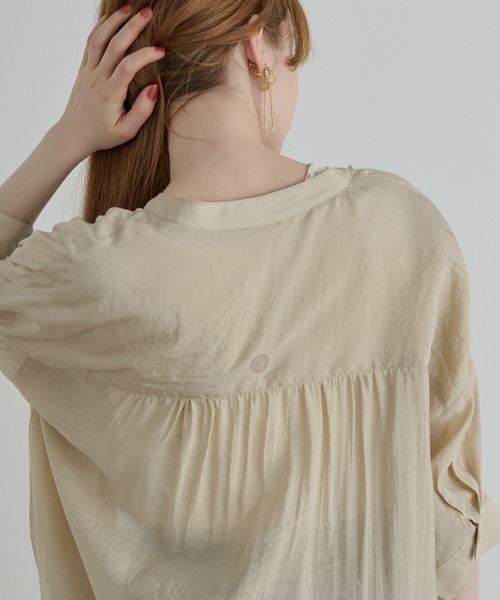 Crisp（クリスプ）の「ハーフスリーブシアーオーバーシャツ（シャツ/ブラウス・レディース・ベージュ/ピンクベージュ・FREE）」の8枚目の写真