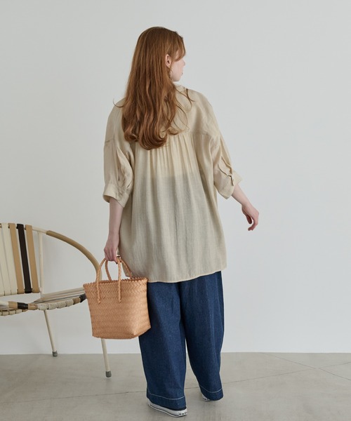 Crisp（クリスプ）の「ハーフスリーブシアーオーバーシャツ（シャツ/ブラウス・レディース・ベージュ/ピンクベージュ・FREE）」の13枚目の写真