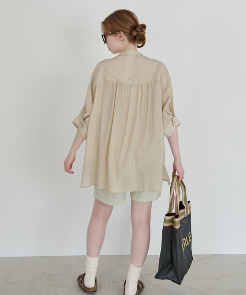 Crisp（クリスプ）の「ハーフスリーブシアーオーバーシャツ（シャツ/ブラウス・レディース・ベージュ/ピンクベージュ・FREE）」の19枚目の写真