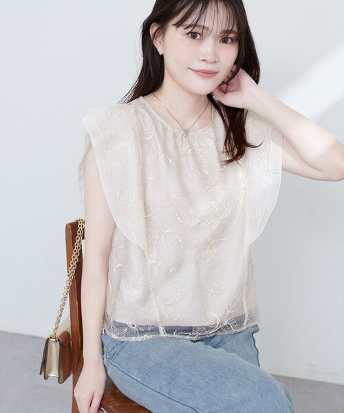 natural couture(ナチュラルクチュール)の「刺繍レースラッフルスリーブブラウス(シャツ/ブラウス・レディース・サックスブルー/アイボリー/ブラウン・FREE)」の19枚目の写真