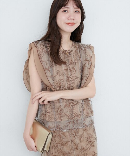 新品CAVEZAROSSO ラッフルスリーブコットンレースブラウス CAVEZA ROSSOカベサ ロッソ♡ ラッフルスリーブコットンレース