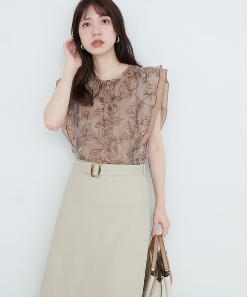 natural couture(ナチュラルクチュール)の「刺繍レースラッフルスリーブブラウス(シャツ/ブラウス・レディース・サックスブルー/アイボリー/ブラウン・FREE)」の15枚目の写真