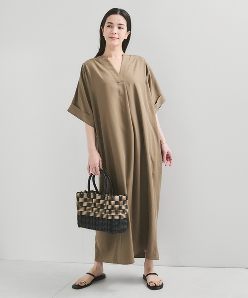 le cercle ADAM ET ROPE'(ルセルクルアダムエロペ)の「セルロースリネンワンピース(ワンピース・レディース・イエロー系/ブラック/レンガ/ブラウン系・FREE)」の17枚目の写真
