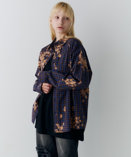 AFF AIVER(エイエフエフアイバー)の「AFF AIVER ブリーチラグランチェックシャツ(シャツ/ブラウス・メンズ・ブラウン/ネイビー・MEDIUM/SMALL/LARGE)」の4枚目の写真