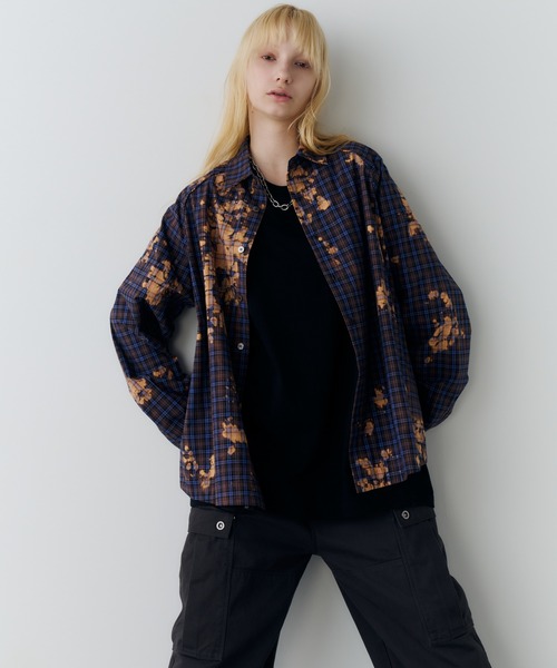 AFF AIVER(エイエフエフアイバー)の「AFF AIVER ブリーチラグランチェックシャツ(シャツ/ブラウス・メンズ・ブラウン/ネイビー・MEDIUM/SMALL/LARGE)」の10枚目の写真