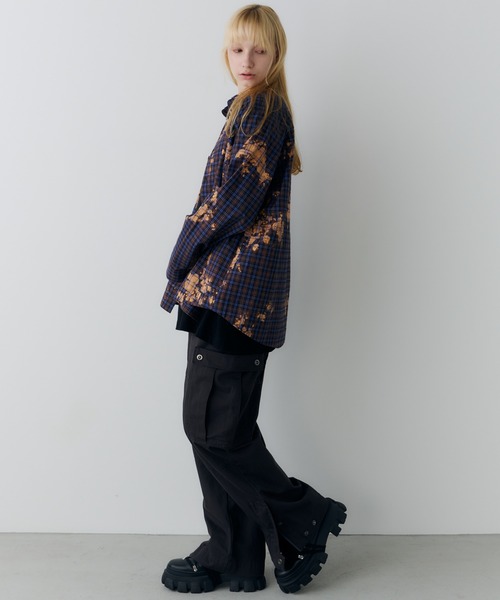 AFF AIVER(エイエフエフアイバー)の「AFF AIVER ブリーチラグランチェックシャツ(シャツ/ブラウス・メンズ・ブラウン/ネイビー・MEDIUM/SMALL/LARGE)」の17枚目の写真