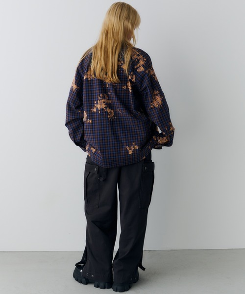 AFF AIVER(エイエフエフアイバー)の「AFF AIVER ブリーチラグランチェックシャツ(シャツ/ブラウス・メンズ・ブラウン/ネイビー・MEDIUM/SMALL/LARGE)」の19枚目の写真