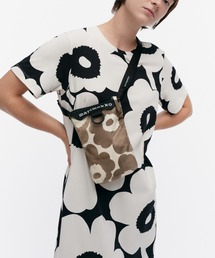 トートバッグ　UNIKKO ウニッコ　marimekko マリメッコ　ベージュ 国内正規品 新品 marimekko Mono Mini Tote Unikko マリメッコ