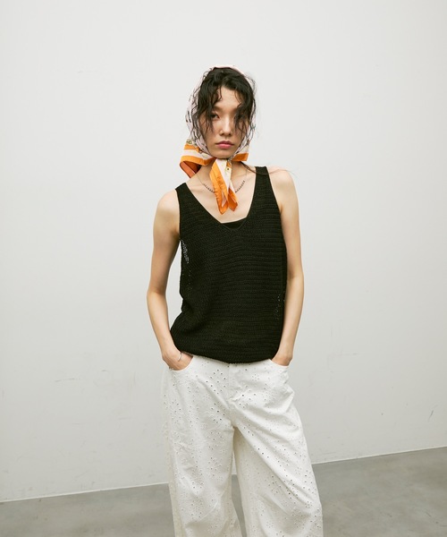 Lutim by u（ルチバイユー）の「Soft gauge knit vest / ソフトゲージニットベスト（ベスト・レディース・キャメル/ブラック/ナチュラル・FREE）」の12枚目の写真