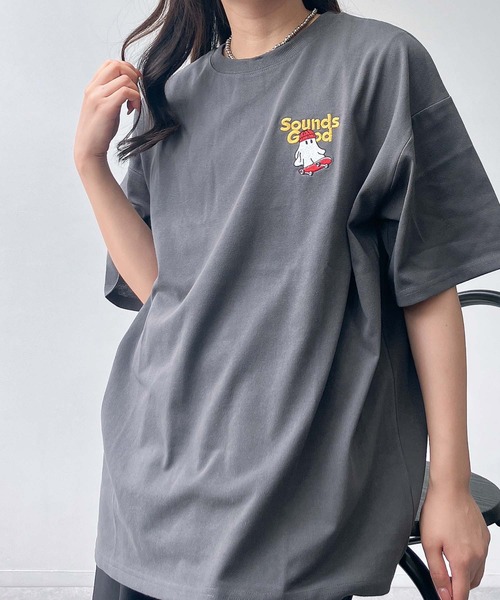 AS KNOW AS plus(アズノゥアズプラス)の「●ワンポイントロゴ刺繍 キャラクターアソートデザイン ビッグサイズ半袖Tシャツ(サメ・モンスター・おばけ)(Tシャツ/カットソー・レディース・チャコールグレー/オフホワイト/オートミール・FREE)」の12枚目の写真