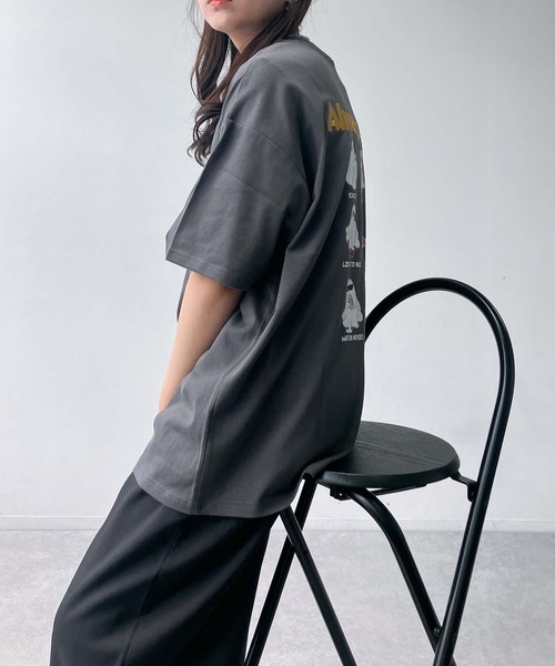 AS KNOW AS plus(アズノゥアズプラス)の「●ワンポイントロゴ刺繍 キャラクターアソートデザイン ビッグサイズ半袖Tシャツ(サメ・モンスター・おばけ)(Tシャツ/カットソー・レディース・チャコールグレー/オフホワイト/オートミール・FREE)」の14枚目の写真